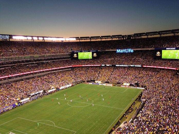 Copa_America_game_between_Columbia_vs_Peru_at_the_MetLife_Stadium