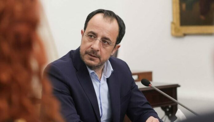 Βολές Ελεγκτικής Υπηρεσίας για πολλαπλές συντάξεις: Η Κυβέρνηση δεν επιθυμεί να επιλύσει το πρόβλημα