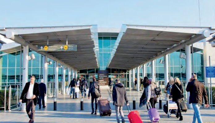 Φρένο στις κρατήσεις λόγω πολεμικών σεναρίων