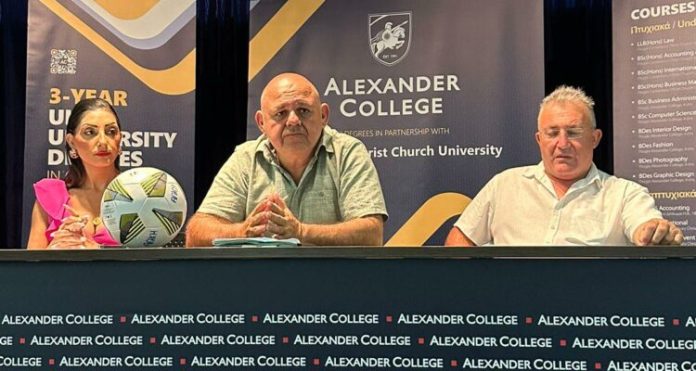 Αλκή: Με την αύρα του κόσμου της…