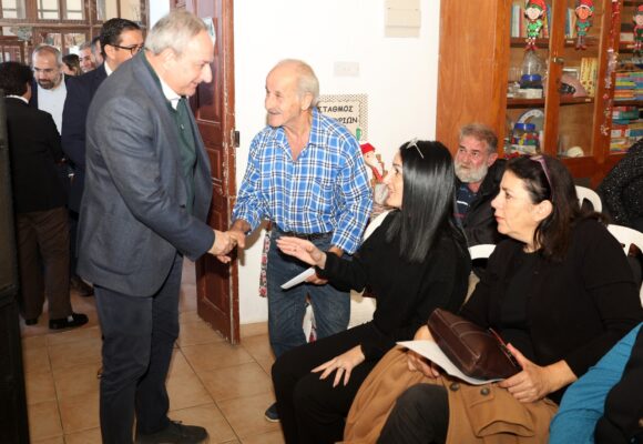 Γενικός Γραμματέας ΑΚΕΛ στο Ριζοκάρπασο: Αγώνας για λύση και επανένωση της Κύπρου (φωτογραφίες)