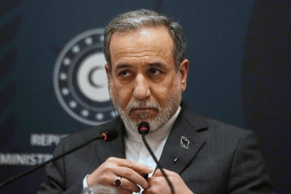 Ιρανός ΥΠΕΞ: Απορρίπτουμε το αμερικανικό σχέδιο των 15 σημείων – «Μη ρεαλιστικές και υπερβολικές οι προτάσεις»