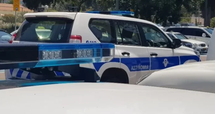 Ύποπτη κίνηση σε τράπεζα στο Κίτι έθεσε σε συναγερμό τις Αρχές– Έφυγαν πριν μπουν στο κτήριο