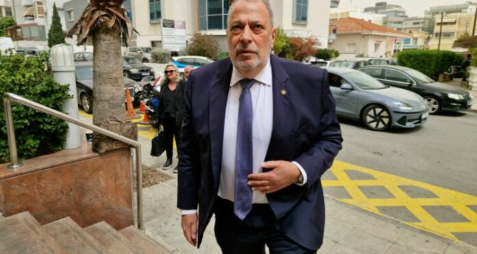 Κουκουμάς: Κρίσιμη στιγμή για τους θεσμούς και το κράτος δικαίου – “Ο ΓΕ και ΒΓΕ να πάνε σπίτι τους, χθες”
