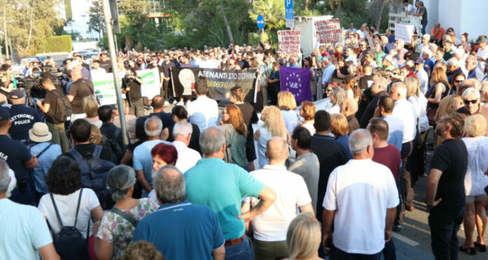 Το μήνυμα είναι Ξεκάθαρο: «Δεν πάει άλλο με το σύστημα διαπλοκής – Κάθαρση τώρα»! (Φωτογραφίες)