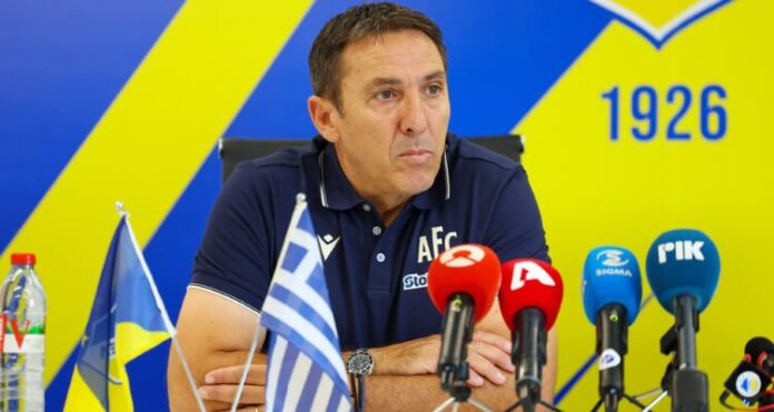 ΑΠΟΕΛ: Τον… μισό Λεβαδειακό!